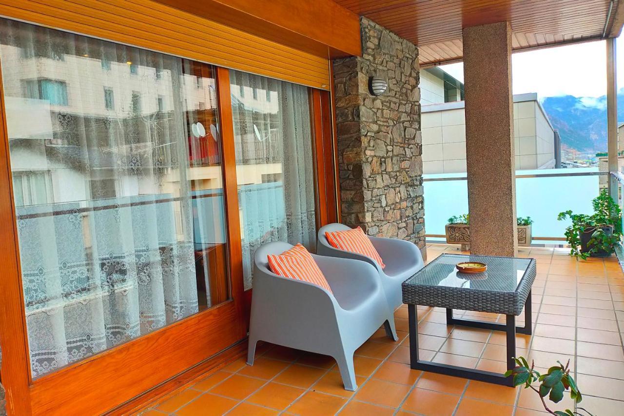 Apartament Amplio Atico Con Terraza En Andorra Centro Les Escaldes Zewnętrze zdjęcie