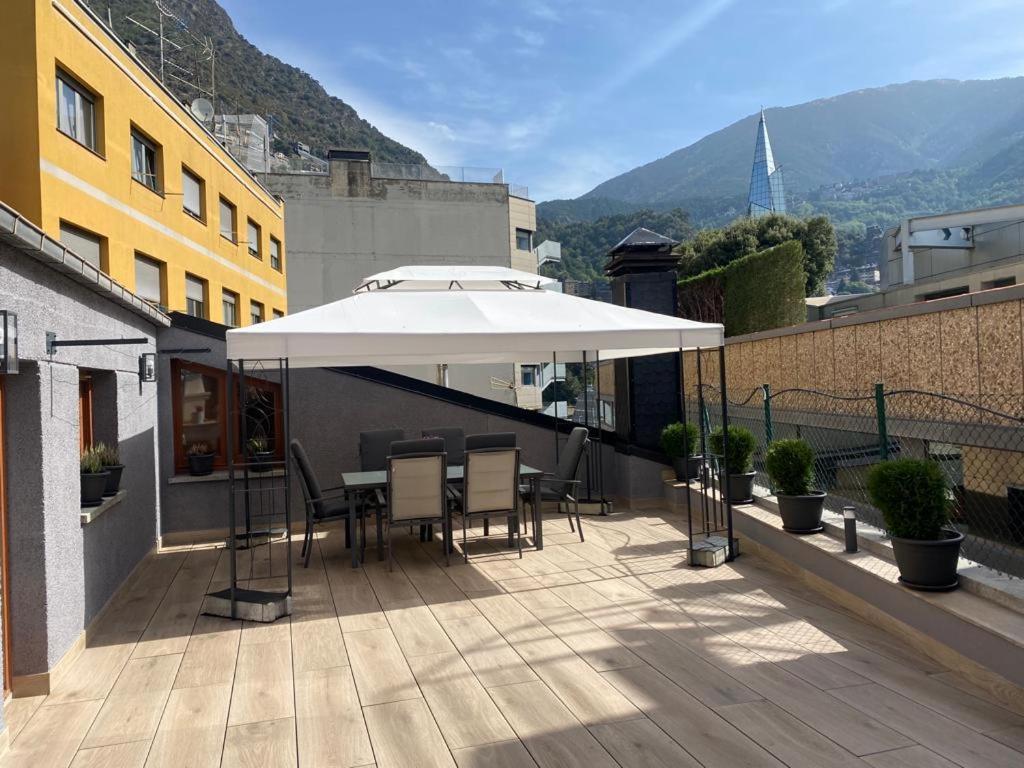 Apartament Amplio Atico Con Terraza En Andorra Centro Les Escaldes Zewnętrze zdjęcie